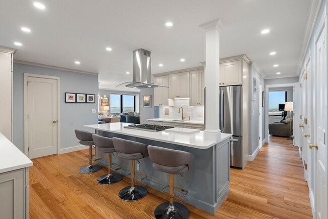 Photo - 65 E India Row Unit 27F