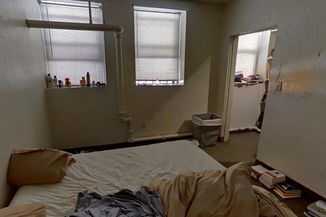 Photo - 157-137 Hemenway St