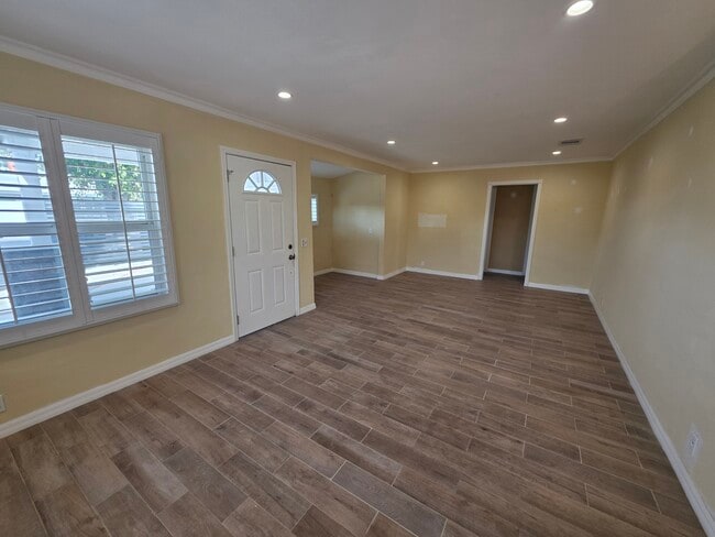 Photo - 18822 Hart St