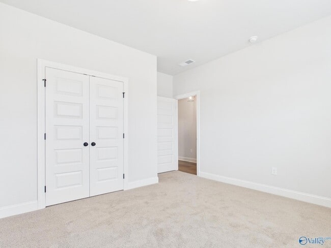 Photo - 15573 Bees St NW