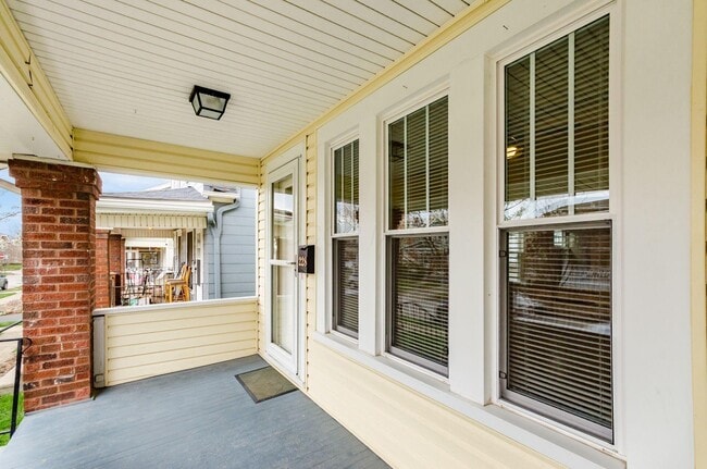 Photo - 228 E Kelso Rd