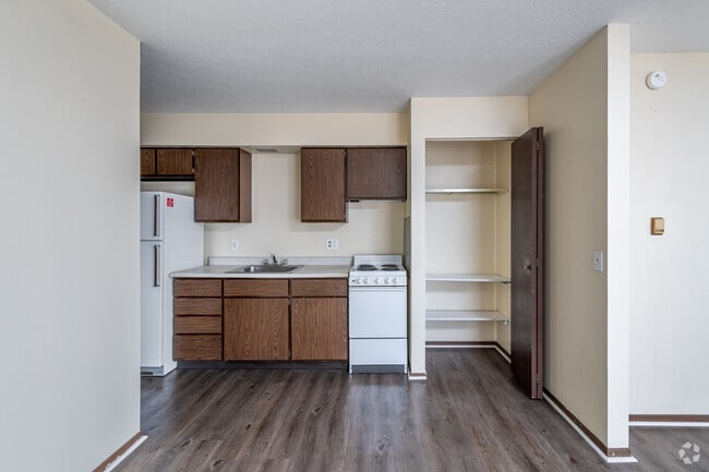 1BR, 1BA - Eagle's Pine Apartments