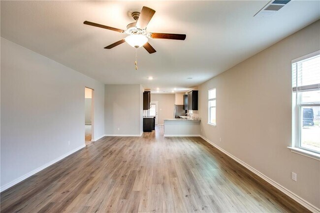 Photo - 104 Mount Vernon Way