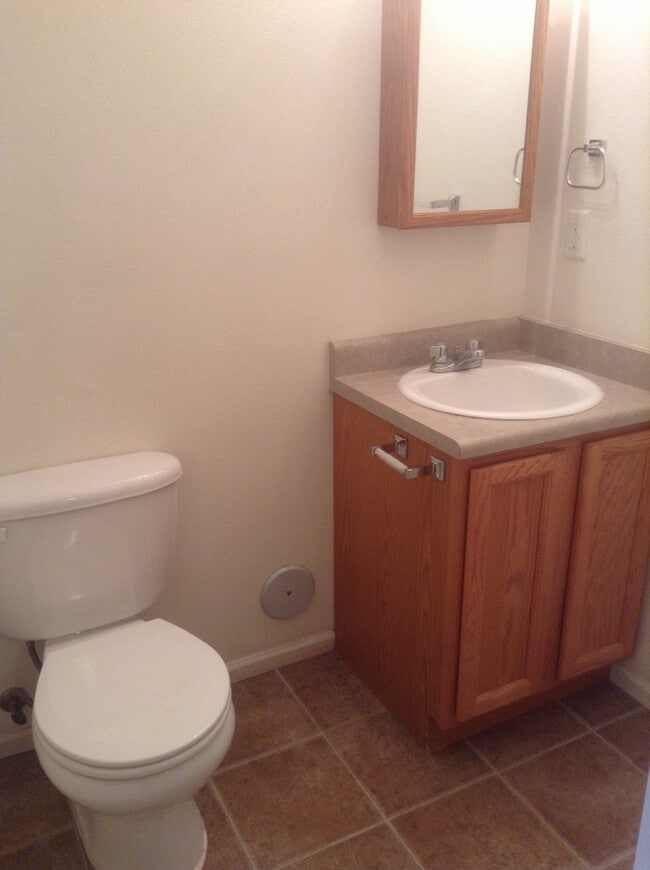 Photo - 323 Arkel Way