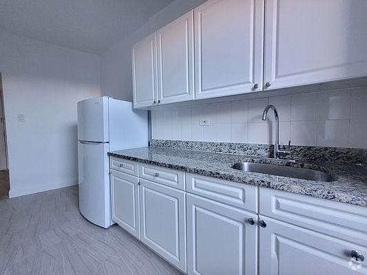 Building Photo - 1 bedroom in BRONX NY 10457 Unit 14 Rental