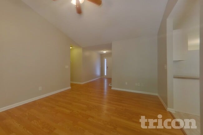 Photo - 222 Amelia Creek Way SE