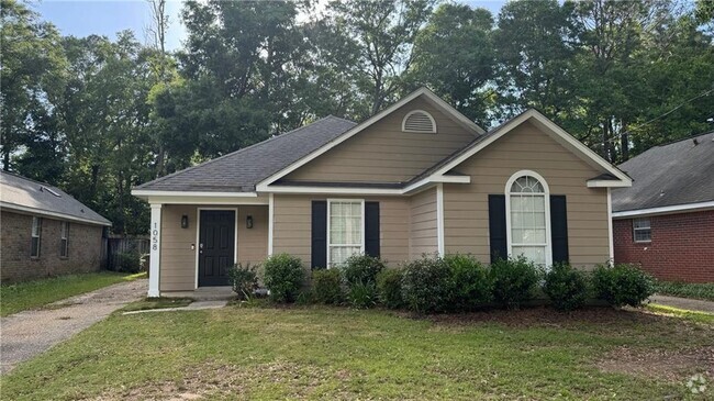 Building Photo - 1058 McNeil Ave Rental