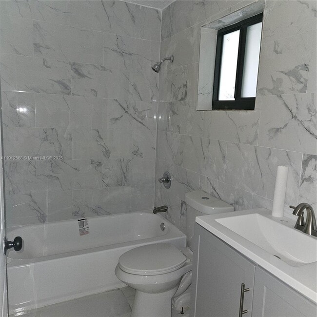 Photo - 14710 NE 5th Ct