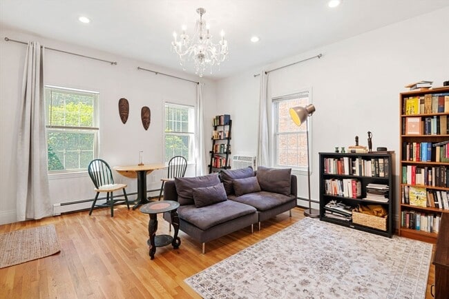 Photo - 249 Roxbury St Unit 1