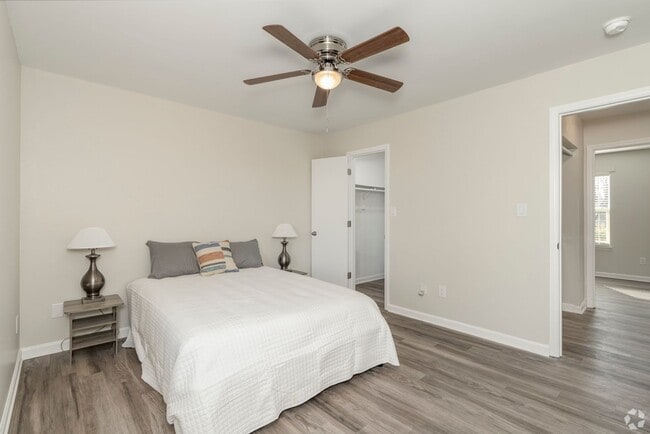 Photo - Gastonia Groves Apartment