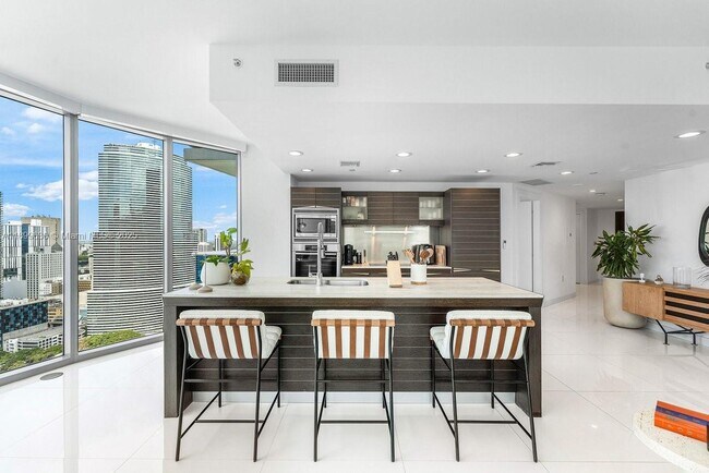 Photo - 200 Biscayne Blvd Way Unit 3702