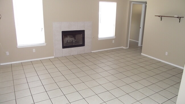 Photo - Northeast El Paso 3 Bed/2.5 Bath Refrig A/C w/Bonus Loft!