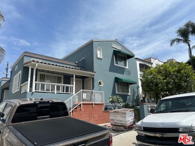 Building Photo - 860 Serrano Pl Rental