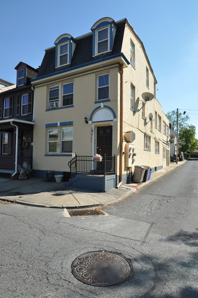 328 Bushkill St Apartments For Rent in Easton, PA