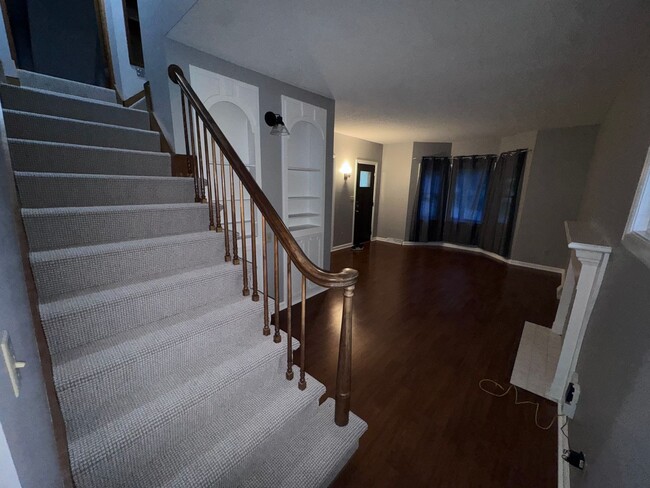 Photo - 517 6th Ave SW