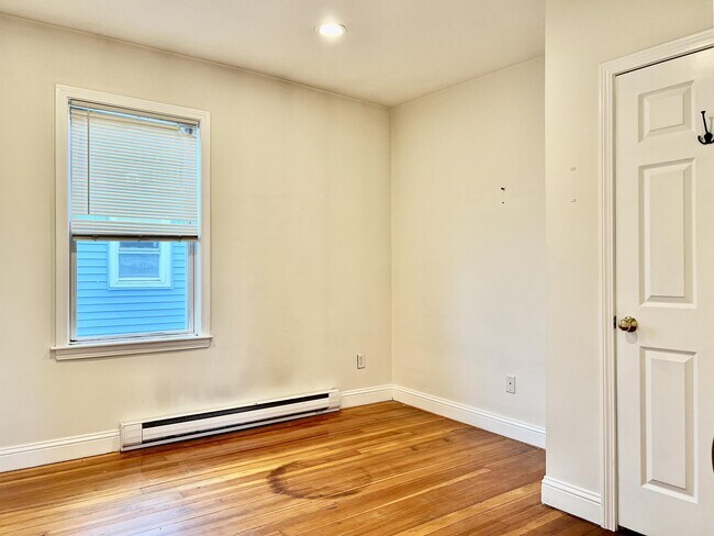 Photo - 578 Washington St