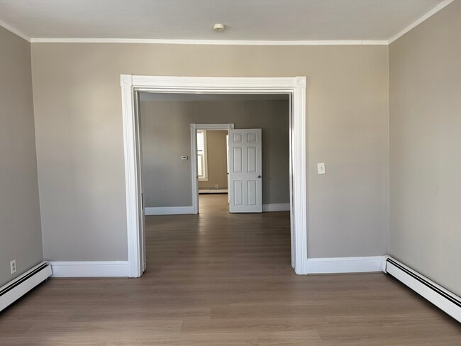 Photo - 580 Park Ave