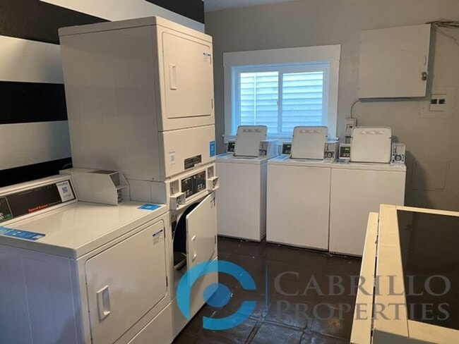 Photo - 2241 4th Avenue