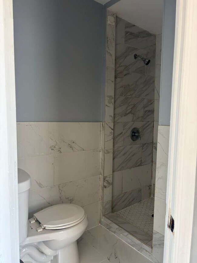 Photo - 448 Avon Ave Unit 1