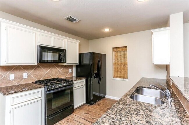Photo - 730 Redwing Pl Dr