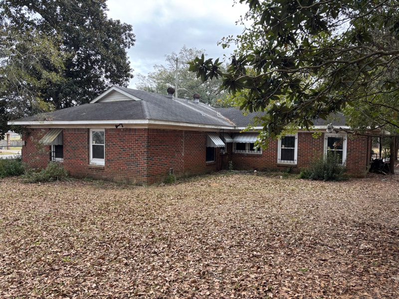 Photo - 651 Caton Ave