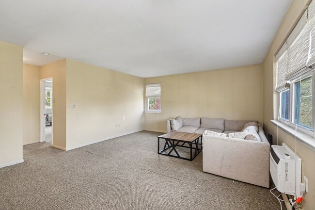 Photo - 333 Lacey Ave Unit A2