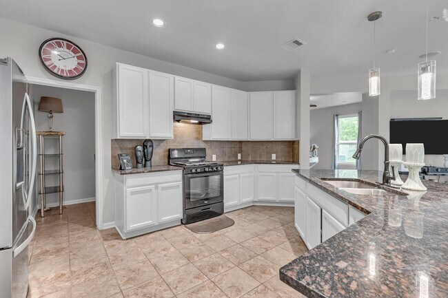 Photo - 4330 Lake Cypress Cir