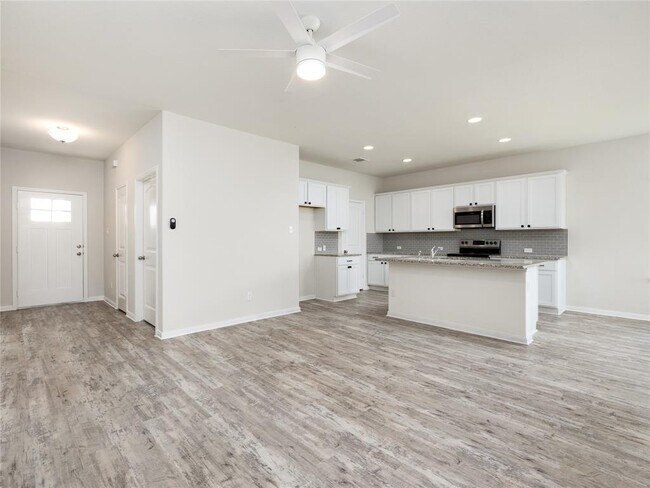 Photo - 1400 Ferryman Dr