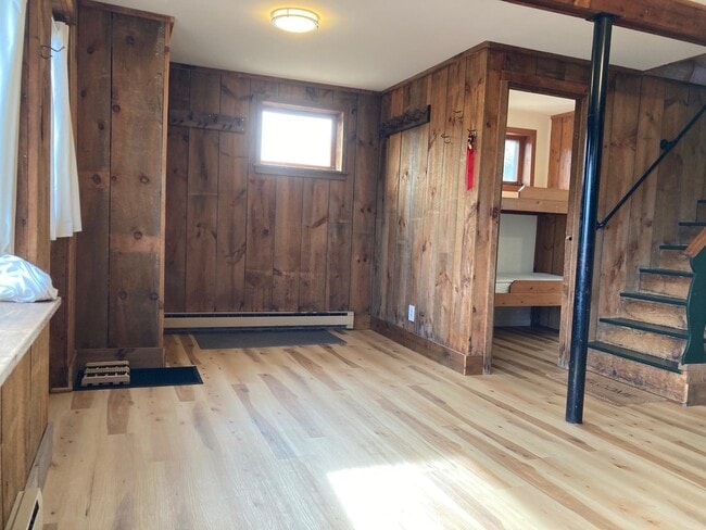 Photo - 13 Winhall Hollow Rd