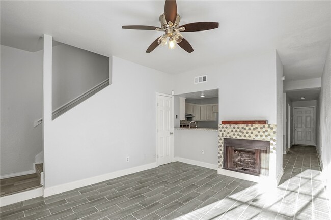 Photo - 8703 Victorian Village Dr Unit 8703