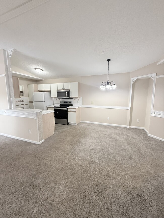 Photo - 8558 Hopkins Cir