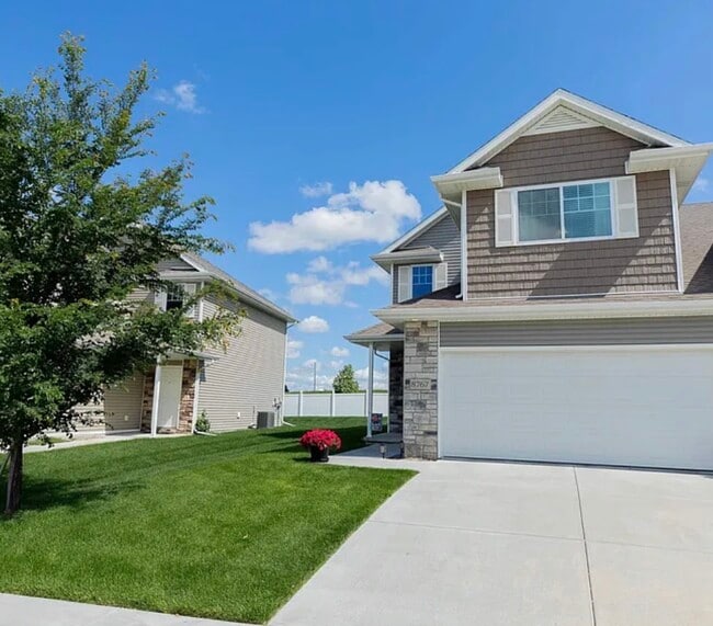 Photo - 8767 Ridge Hollow Dr