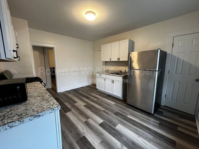 Photo - 219 Frederick St Unidad 219b