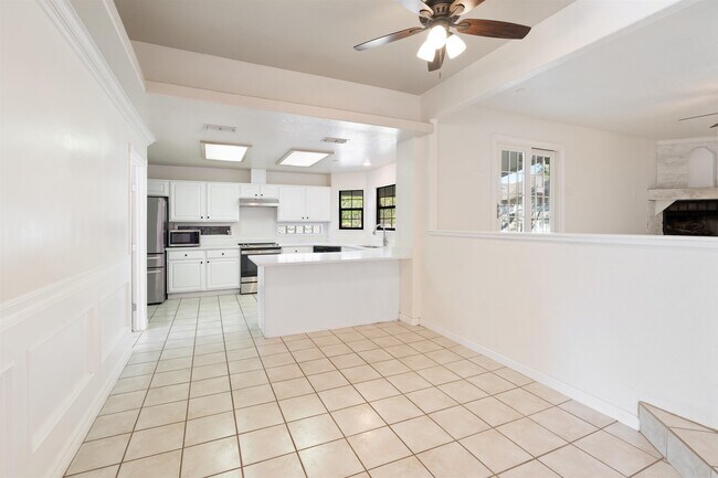 Photo - 200 Mountain View Dr