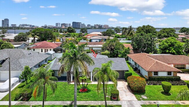 Photo - 600 S Mangonia Cir