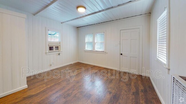 Building Photo - 4808 Shasta Dam Blvd Rental