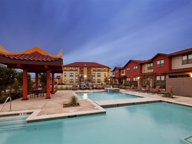 Building Photo - Golden Bamboo II Rental