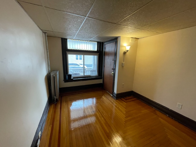 Photo - 134 S Franklin St Unit 1