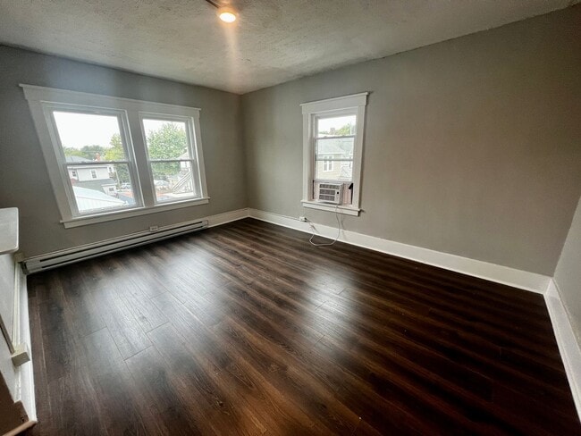 ZB - 208 Scott St