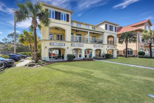 "Elegant 2-Bedroom Condo in Bluffton, SC -... - "Elegant 2-Bedroom Condo in Bluffton, SC -...