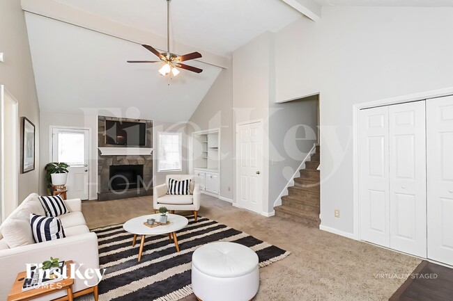 Photo - 770 Simmons Mine Cir