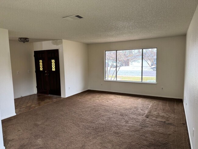 Photo - ***COMING SOON!!*** LOS BANOS HOME