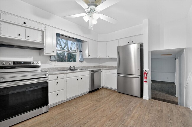 Photo - 10534 William Tell Ln