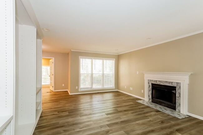 8313 Poplar Grove Cir