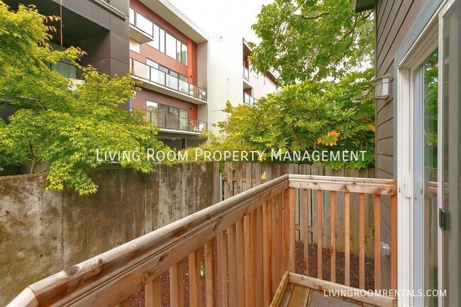 Photo - 1520 SE 44th Ave Unit B