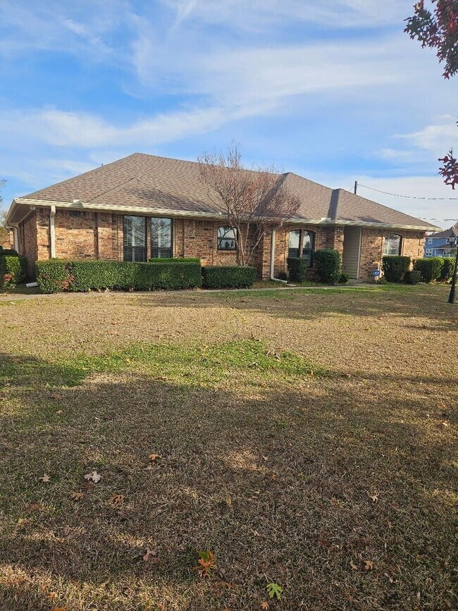 Photo - Lavon Style Acre