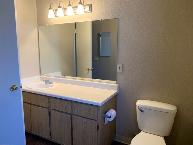 White Willow Glen Apartments