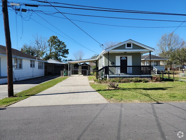 Building Photo - 430 Avenue K Rental