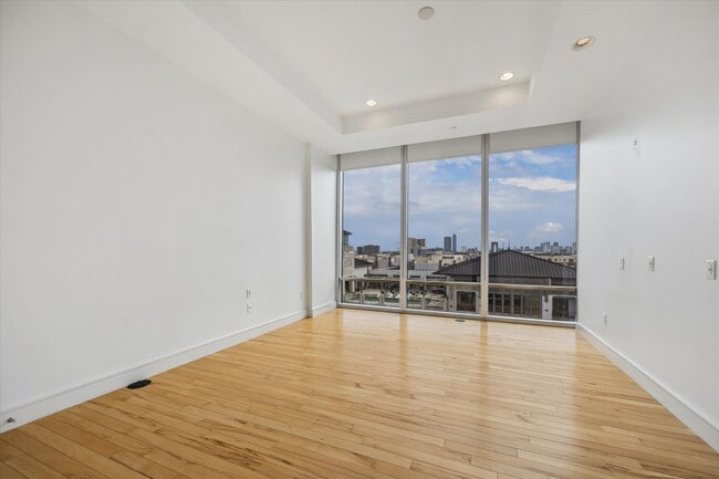 Photo - 2727 Kirby Dr Unit 9B