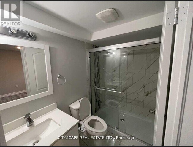 Photo - 26 Padbury Trl